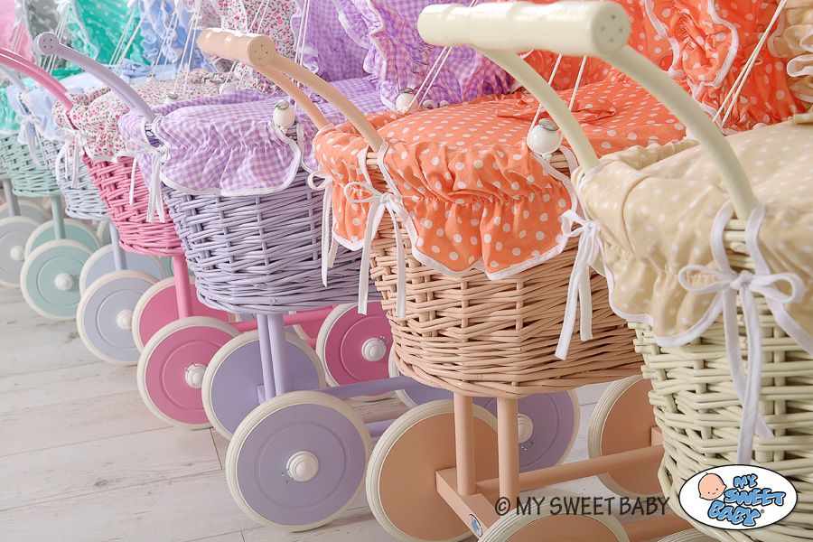 Wicker dolls' pram with peach bedding and padding - white