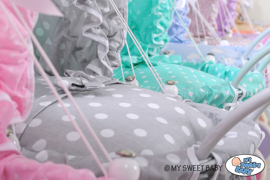 Wicker dolls' pram with grey bedding and padding - white