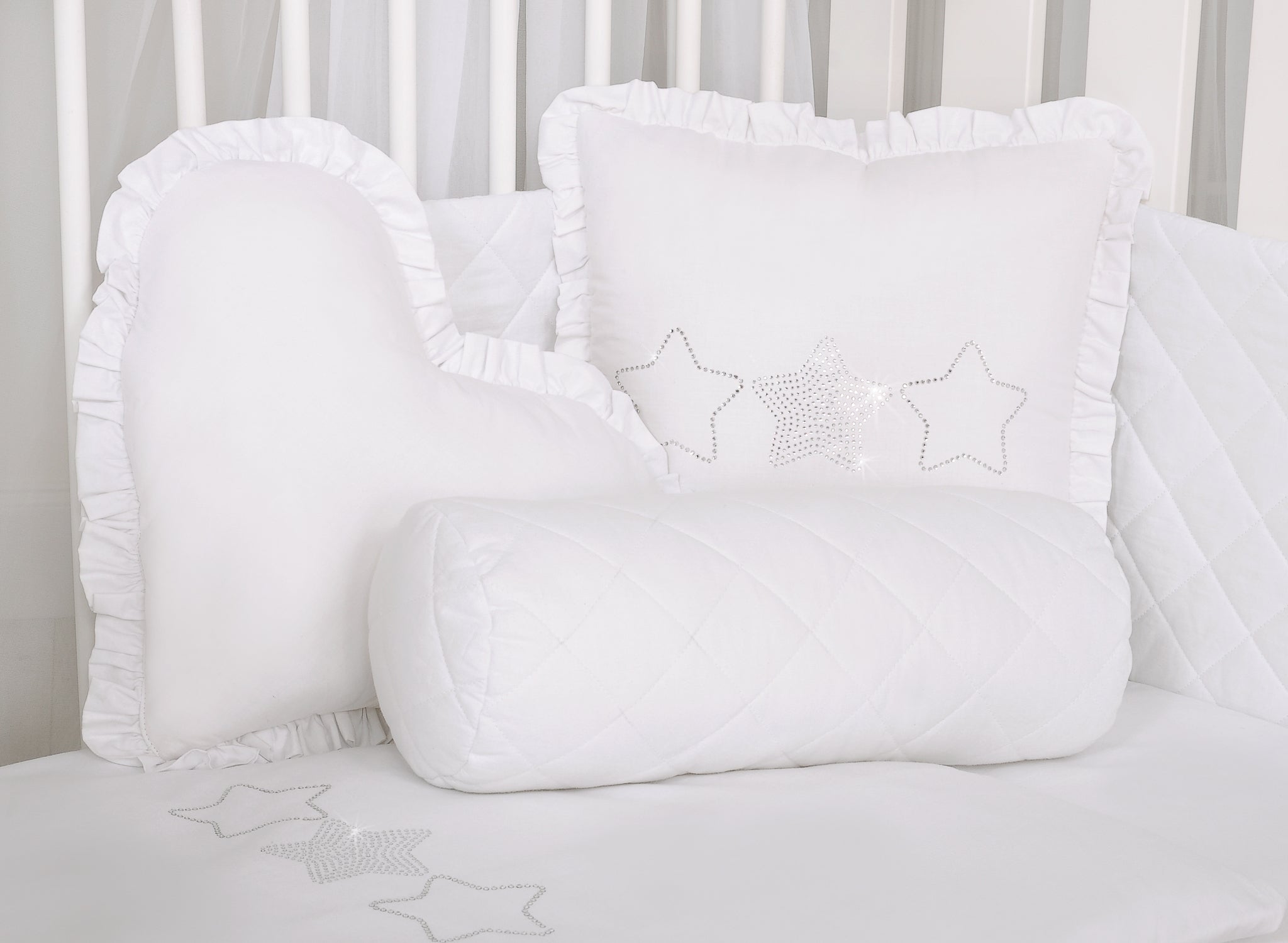 Decorative pillow with application - white