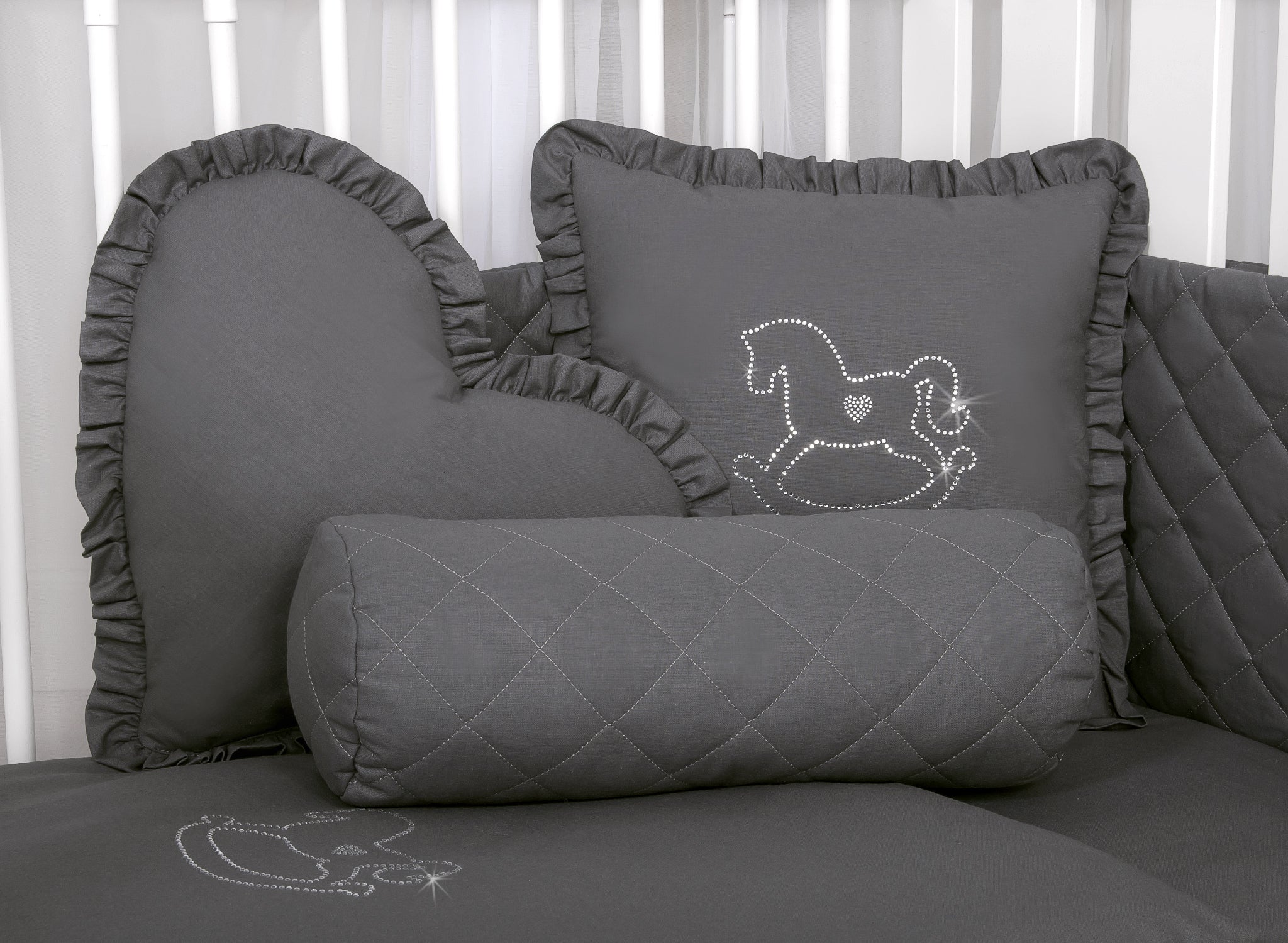 Decorative heart pillow - anthracite