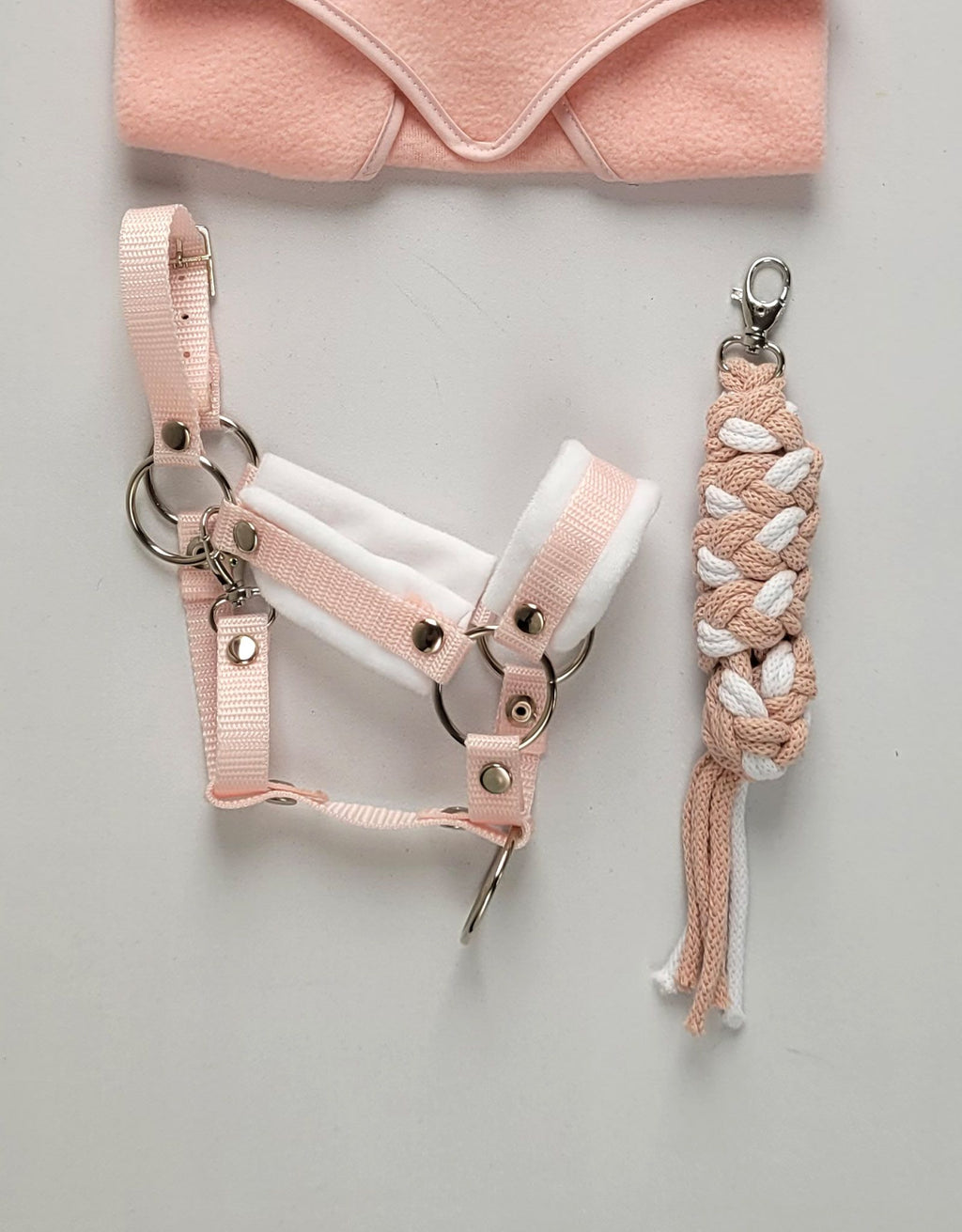 Set for Hobby Horse: the halter A3 with white furry + Tether made of cord - white-powder pink