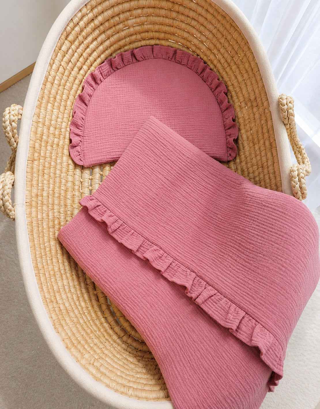 Duvet and a flat pillow MUSLIN with a frill- 2pcs set - retro pink