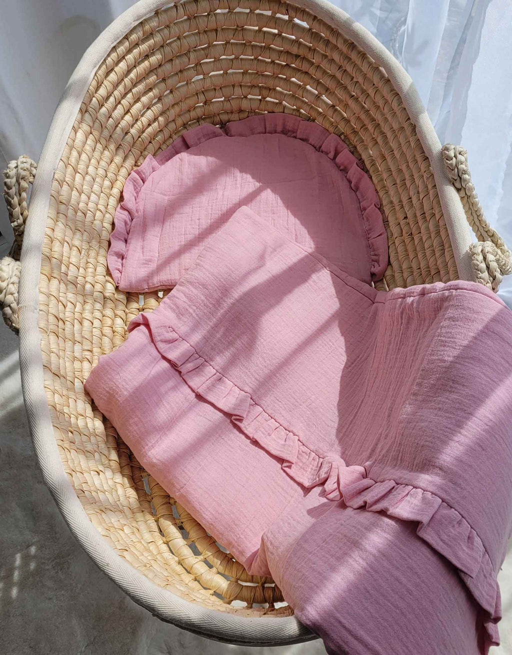 Duvet and a flat pillow MUSLIN with a frill- 2pcs set - pink
