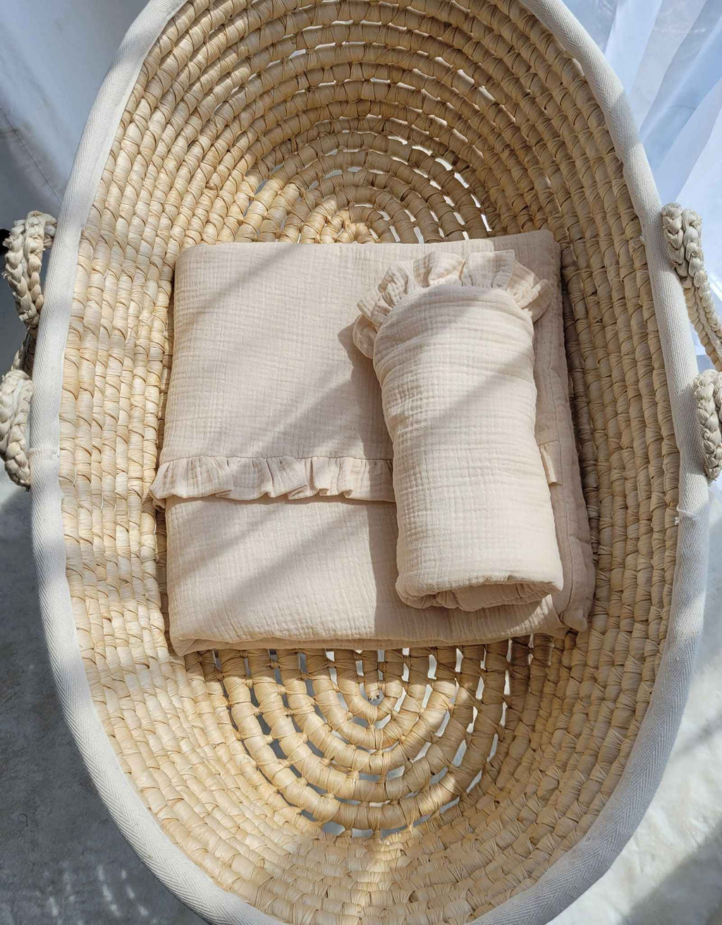 Duvet and a flat pillow MUSLIN with a frill- 2pcs set - cream
