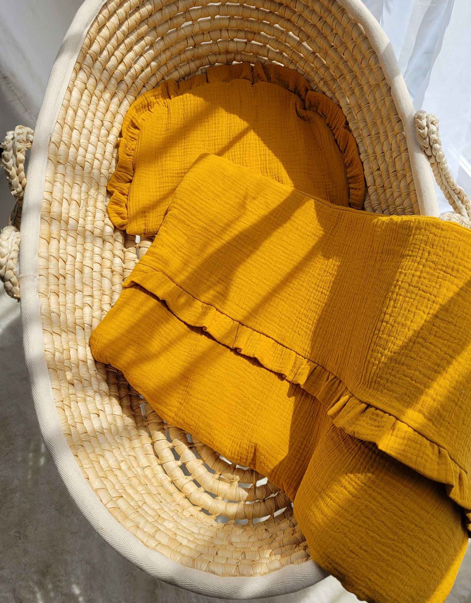 Duvet and a flat pillow MUSLIN with a frill- 2pcs set - honey-yellow