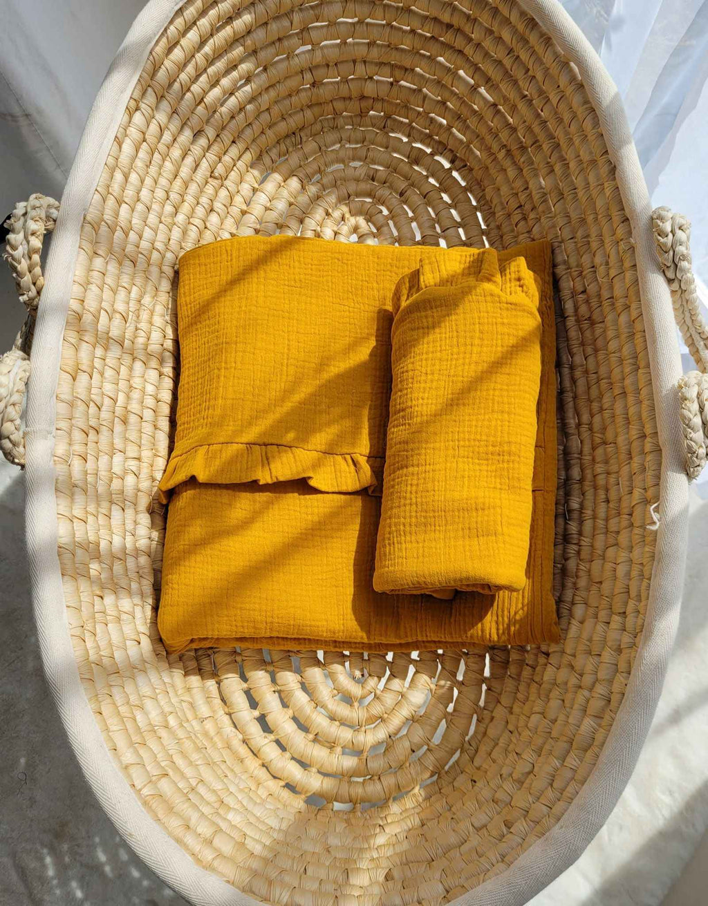 Duvet and a flat pillow MUSLIN with a frill- 2pcs set - honey-yellow