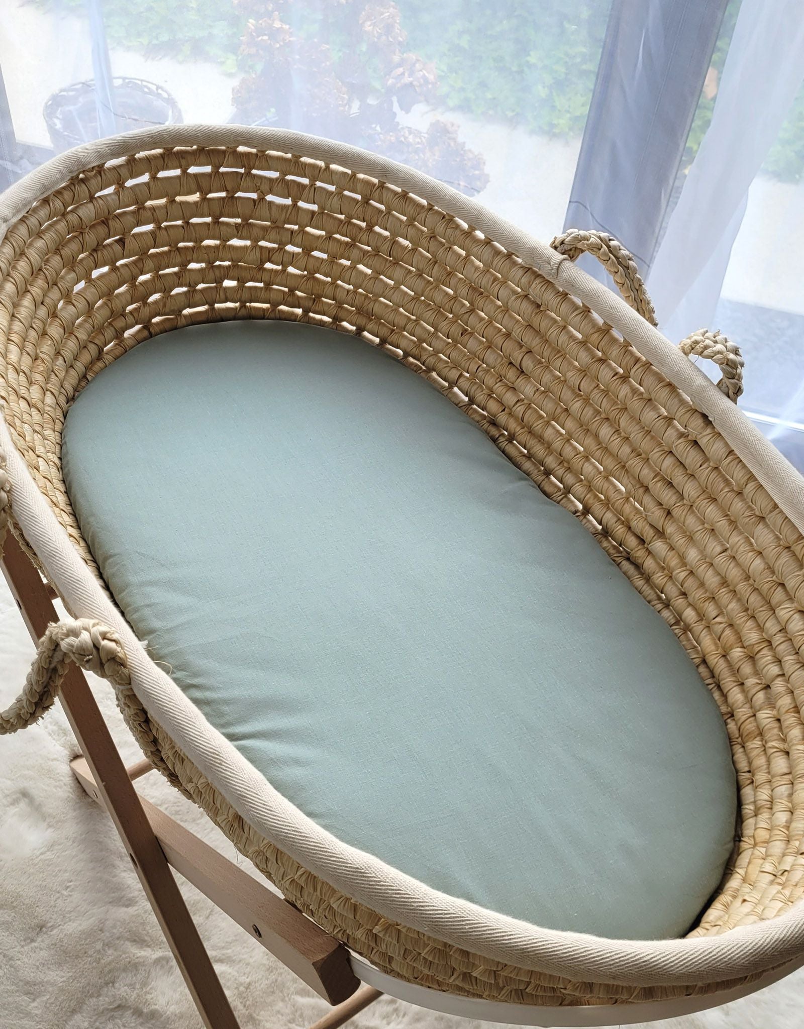 Sheet made of cotton for moses basket mattress 75x35 cm - pastel green