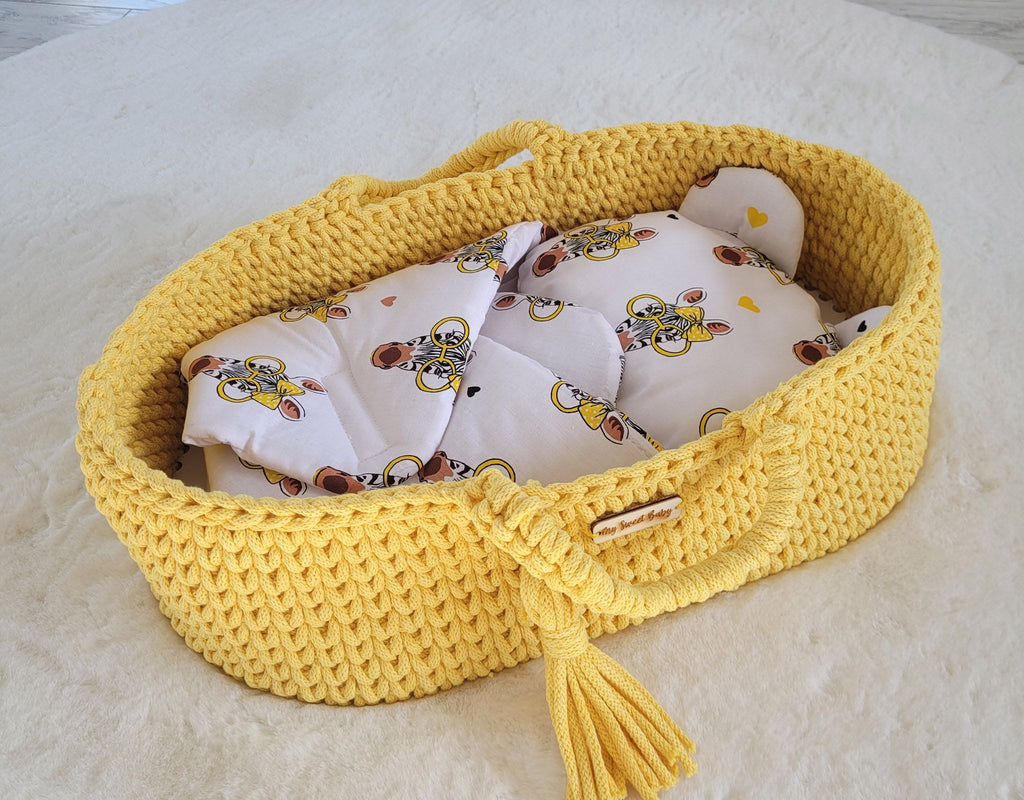 Doll's swaddling cone with pillow - zebra yellow
