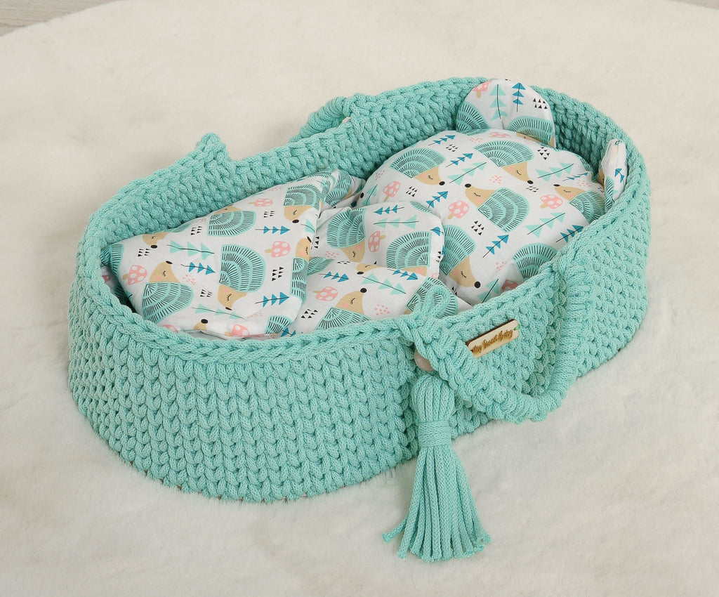 Doll's swaddling cone with pillow - hedgehogs mint