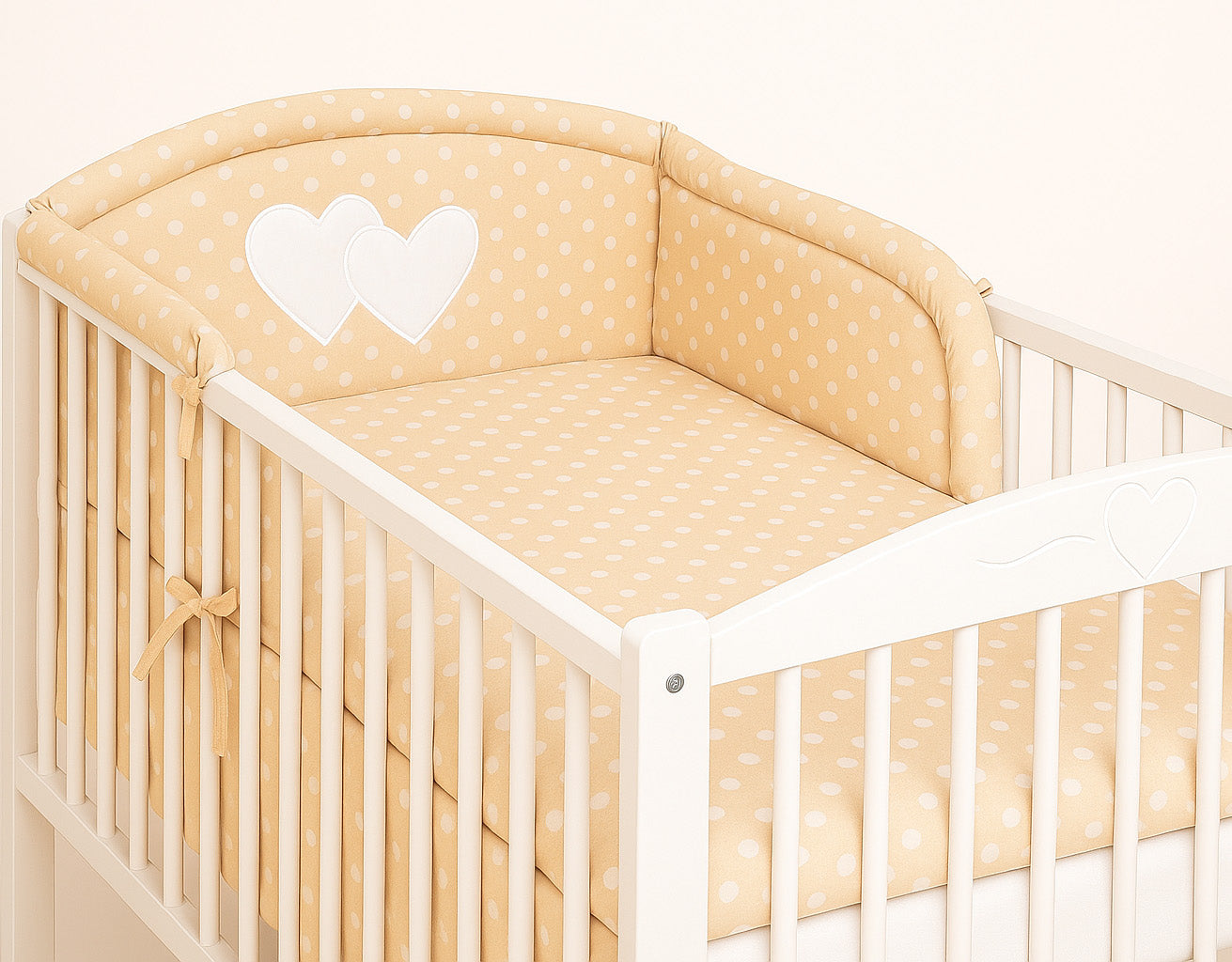 Universal crib rail bumper – Hearts white dots on beige