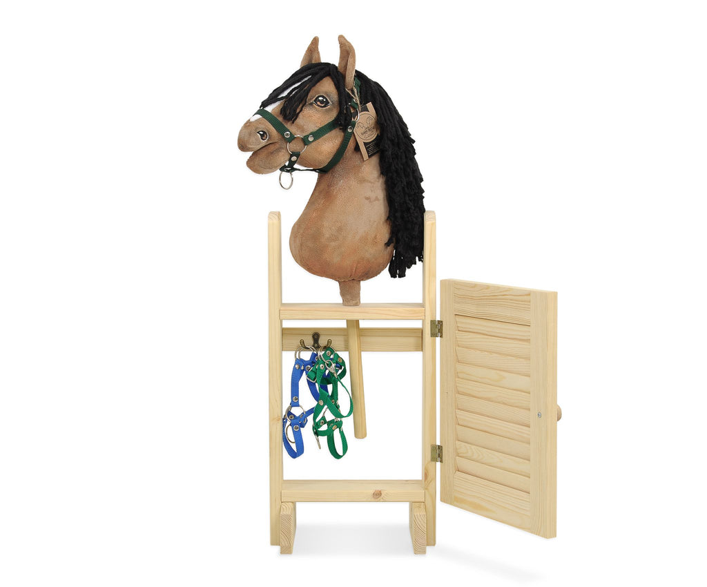 Large single Hobby Horse stable with door