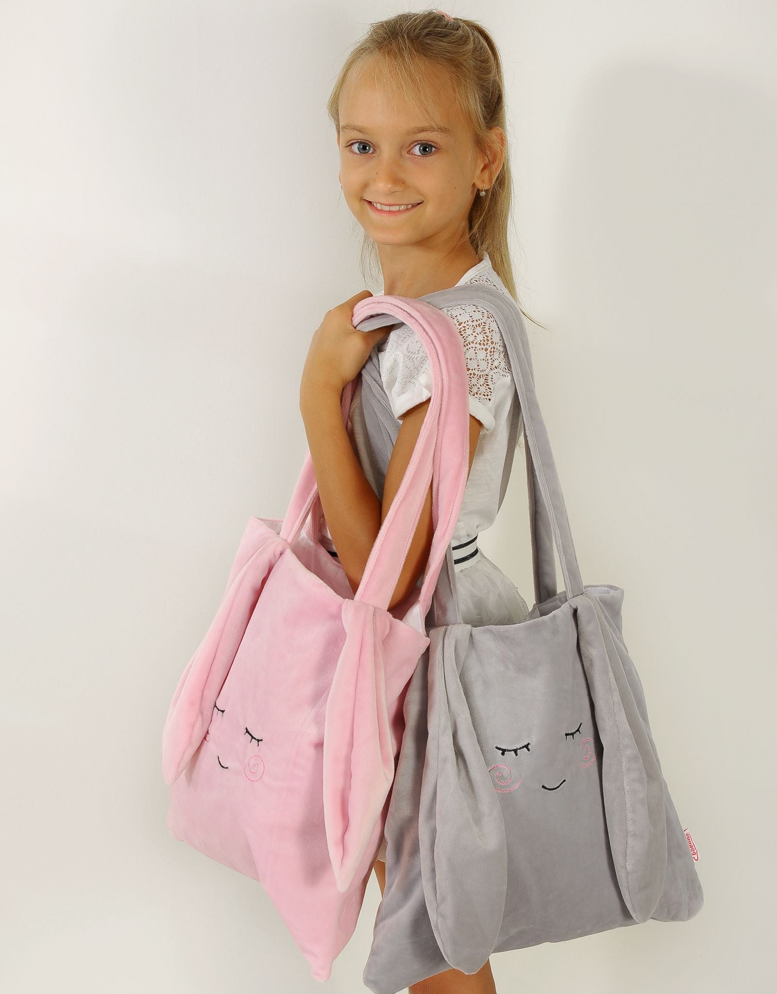 Children's shoulder bag with bunny ears - white