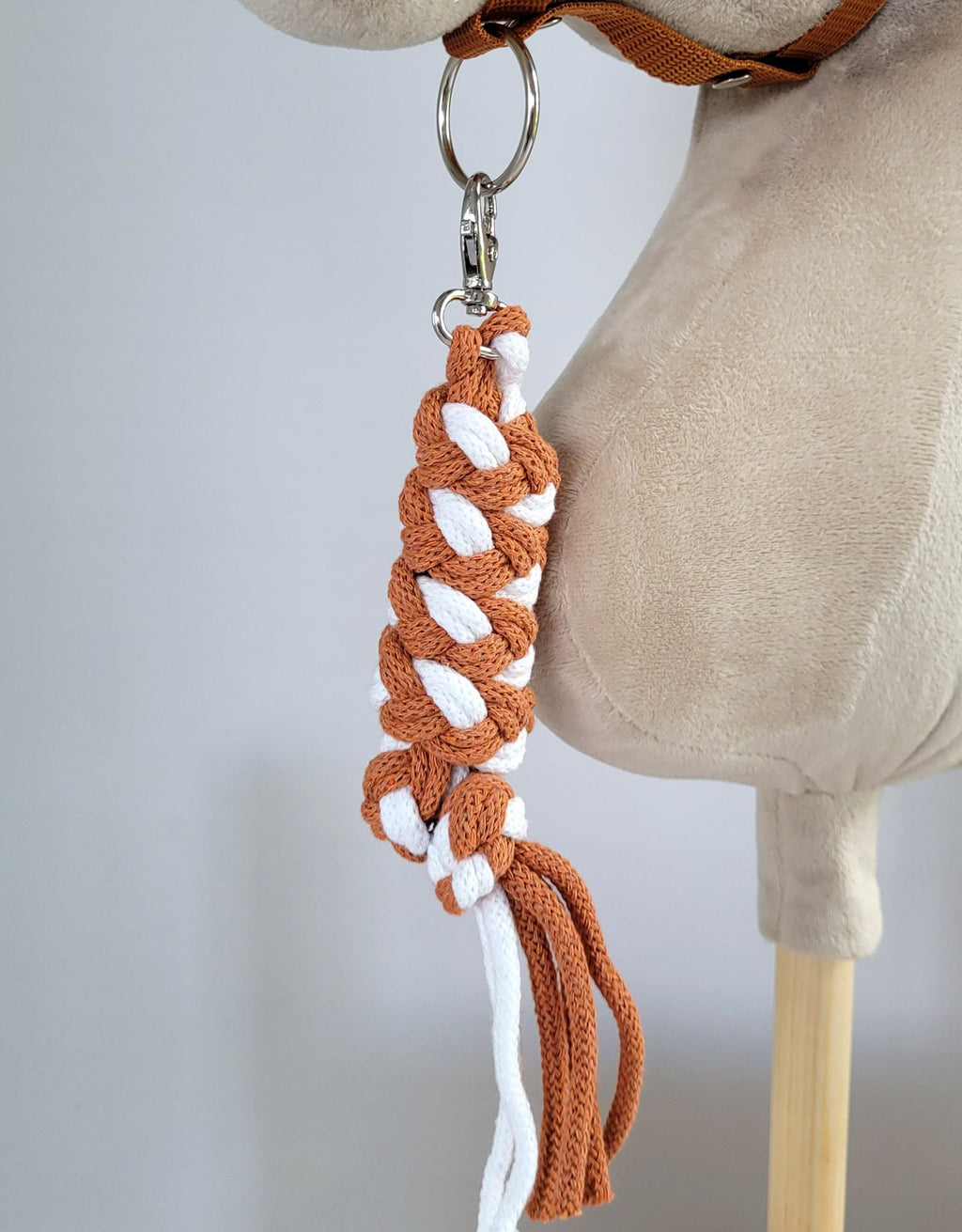 Set for Hobby Horse: the halter A3 with white furry + Tether made of cord - white-ginger