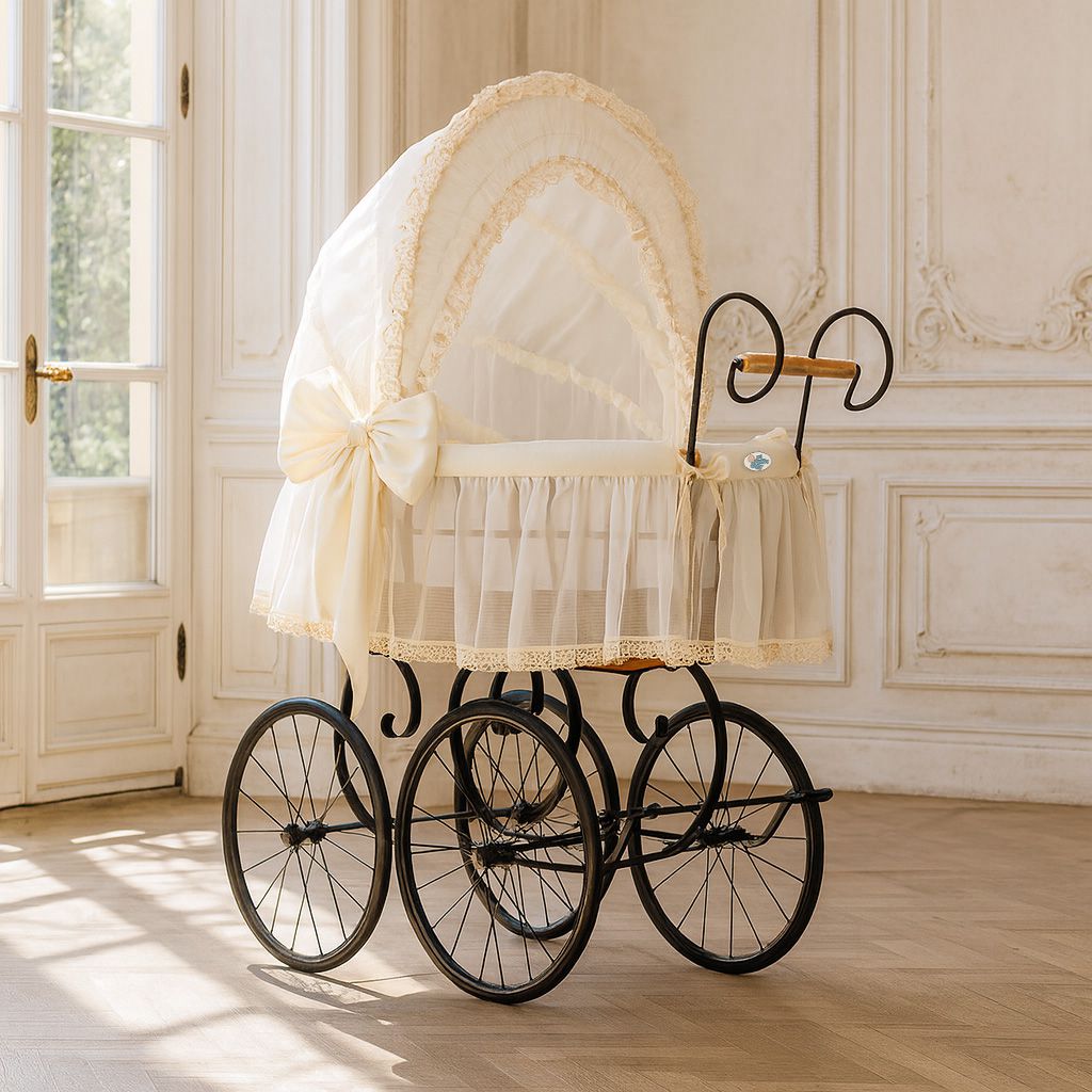 Moses Basket Wicker hood crib Retro wicker crib Elisa - natural + cream bedding