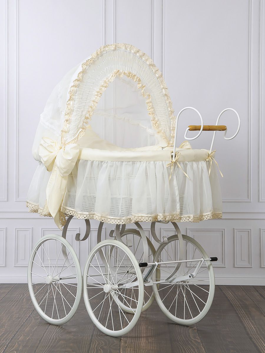 Moses Basket Wicker hood crib Retro wicker crib Eliza - white + cream bedding