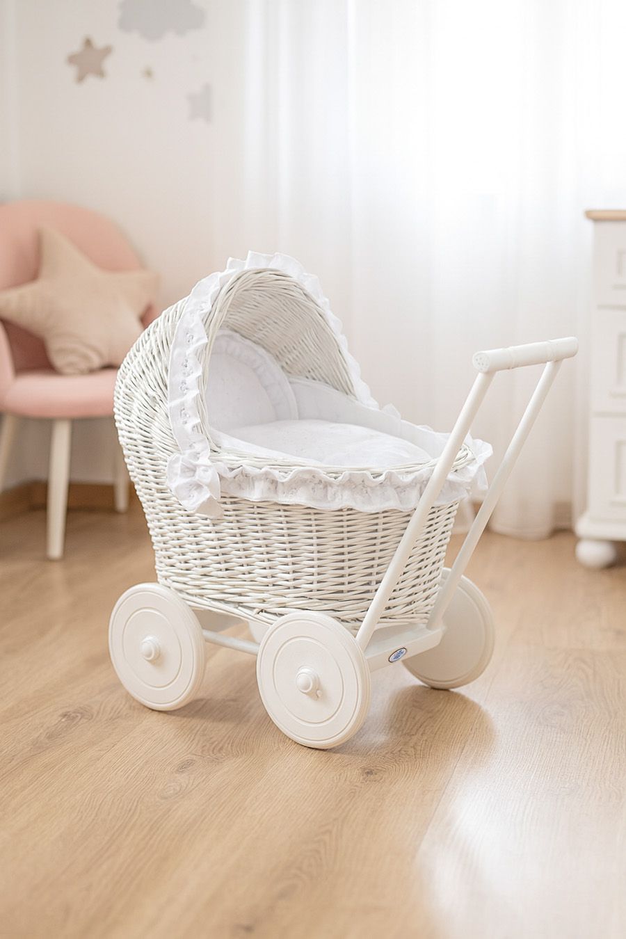 Wicker doll pushchair with bedding and soft padding AURORA - white