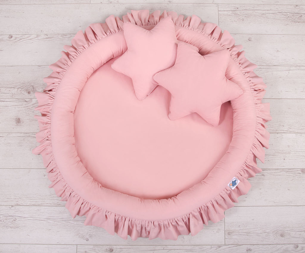 Nest with flounce - pastel pink