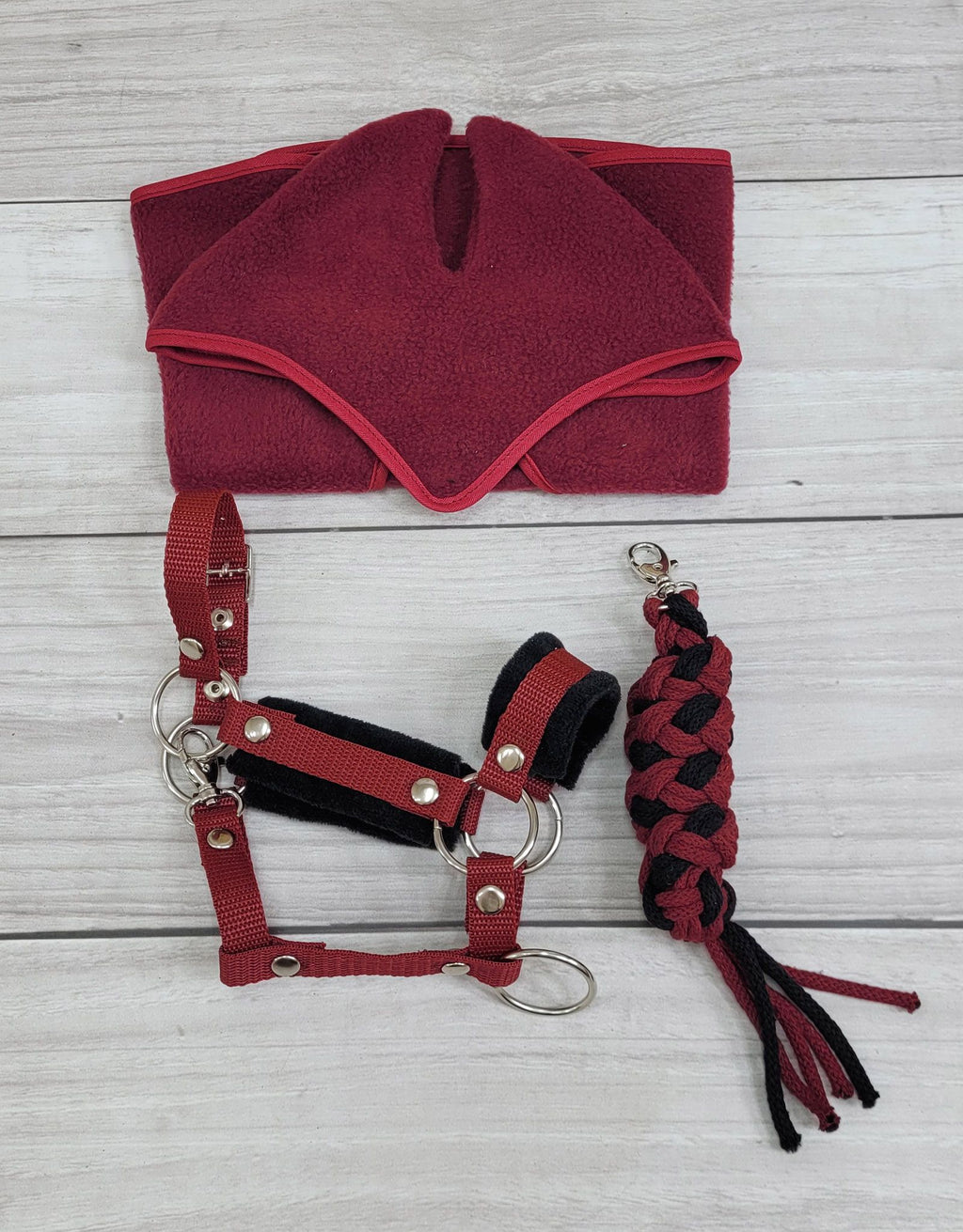 The adjustable halter for Hobby Horse A3 - burgundy with black furry