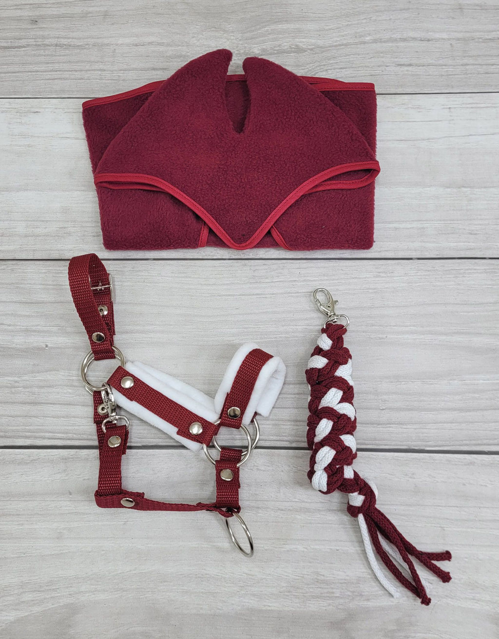 The adjustable halter for Hobby Horse A3 - burgundy with white furry