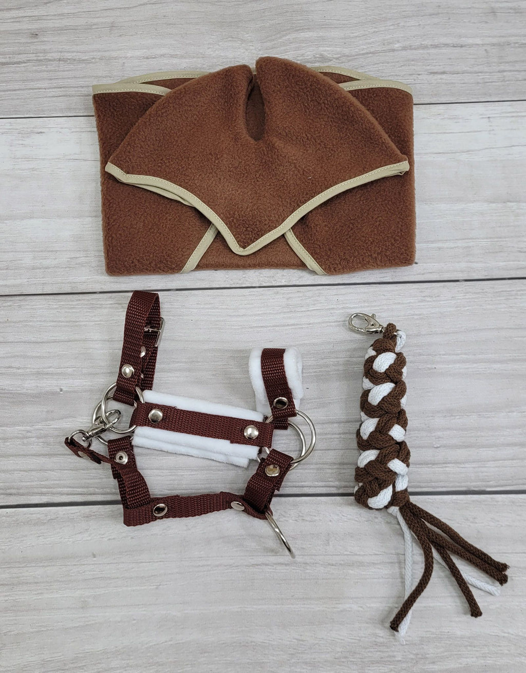 The adjustable halter for Hobby Horse A3 - braun with white furry