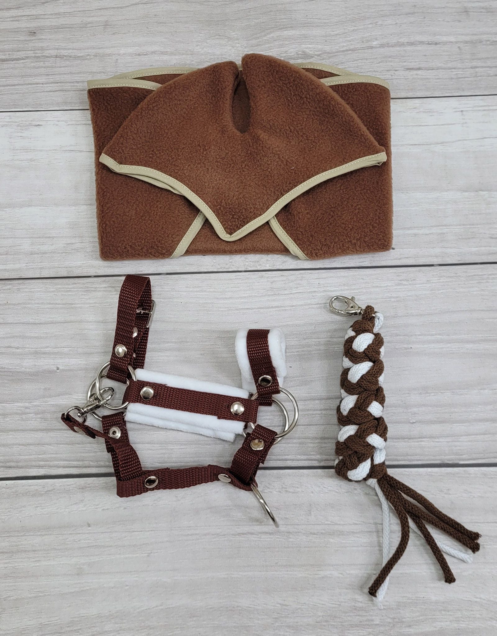 The adjustable halter for Hobby Horse A3 - braun with white furry